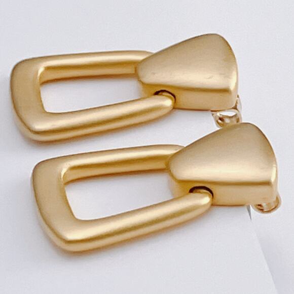 Vintage Matte Gold Tone Geometric Drop Doorknocker Earrings Modernist 80s Hinged - Picture 12 of 12